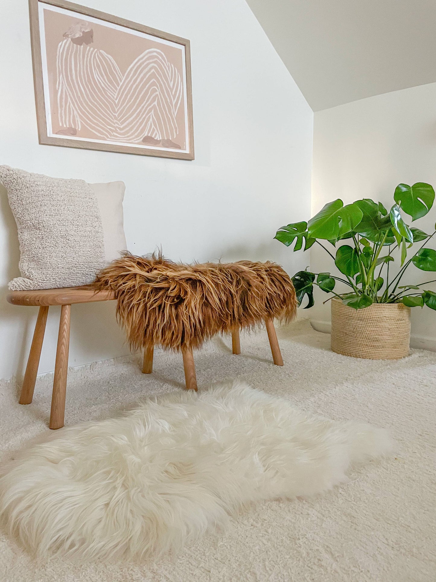 Warm and Luxurious Icelandic Sheepskin Throws