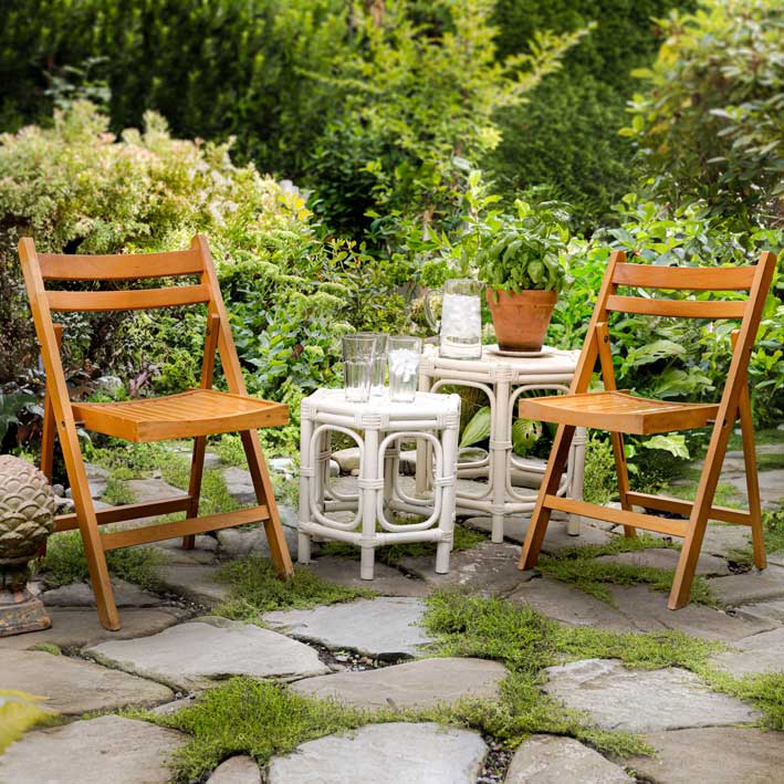 Vintage Wicker and Bamboo White/Cream Indoor and Outdoor Nesting Tables